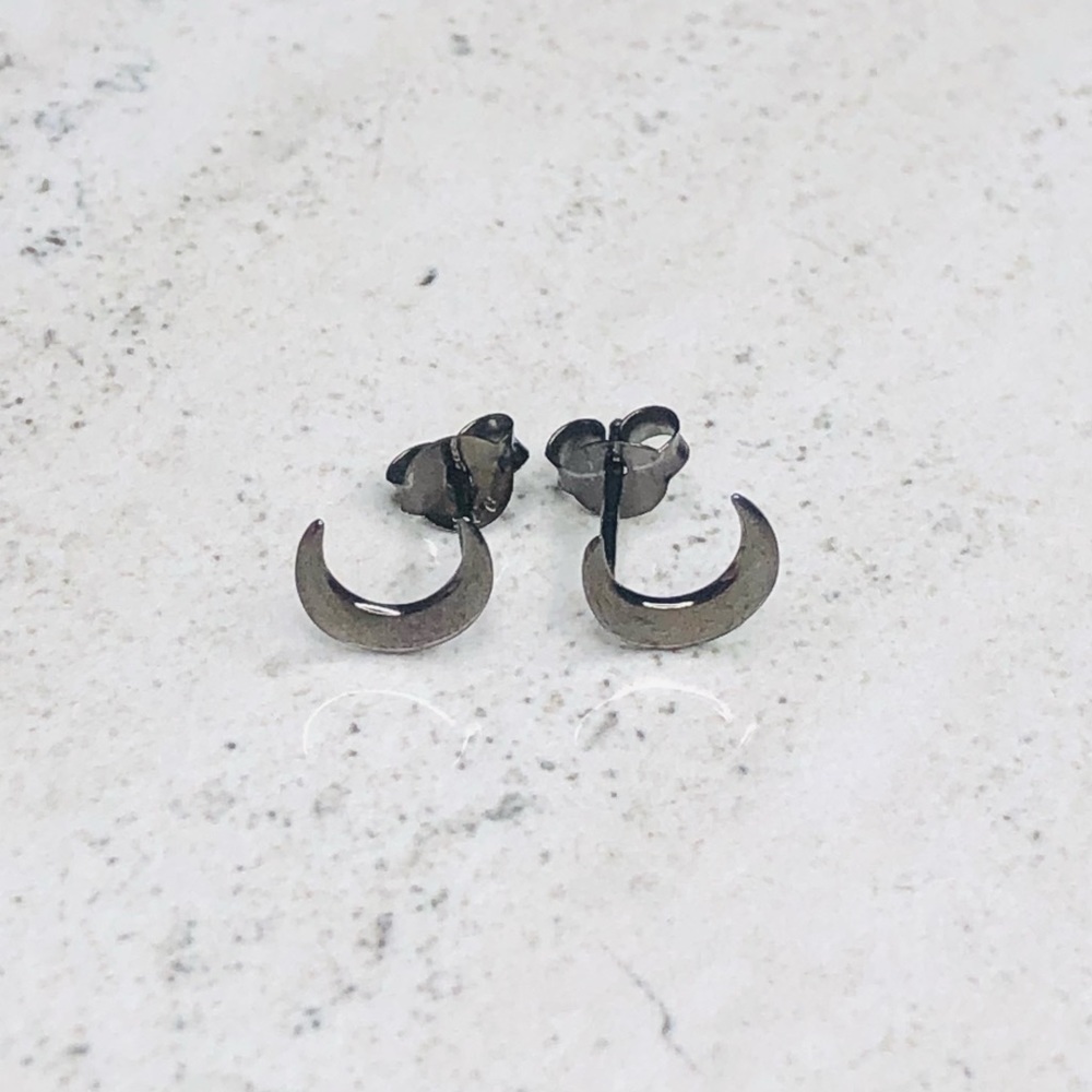 925 Sterling Silver Black Crescent Moon Earrings